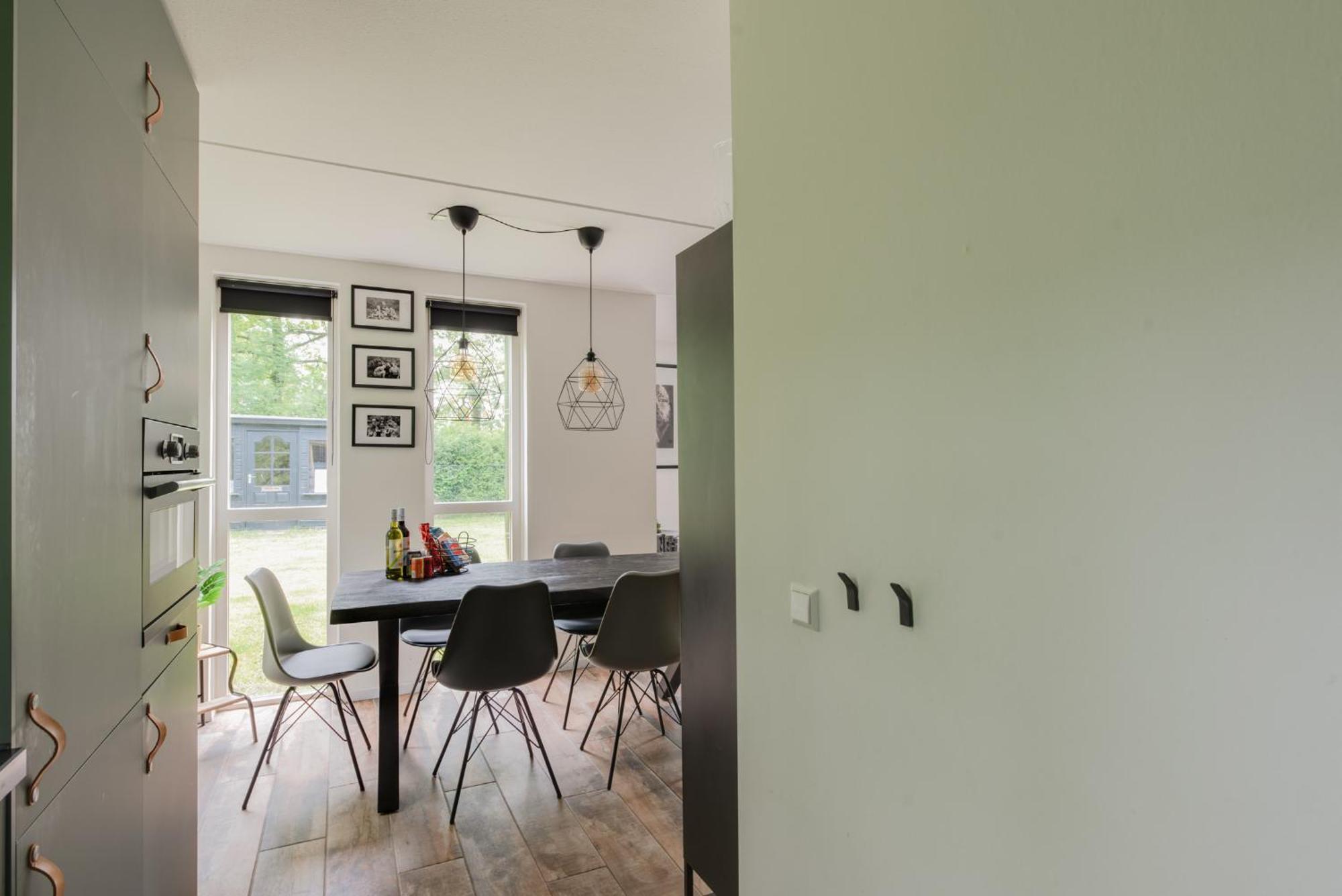 Het Huys Ewijk Mooi Luxe En Een Laadpaal Exterior photo